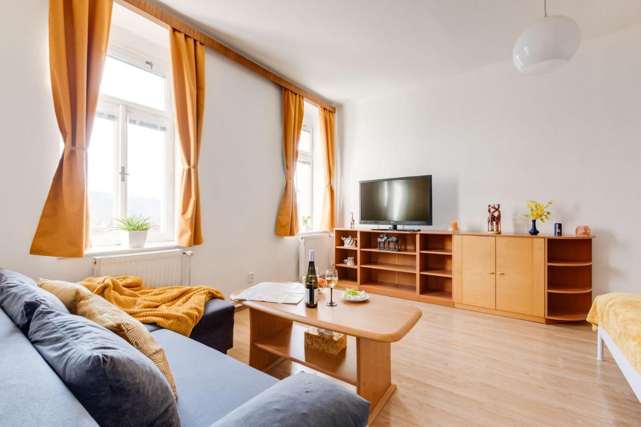 Sunshine Apartment Near The City Center Prag Exterior foto