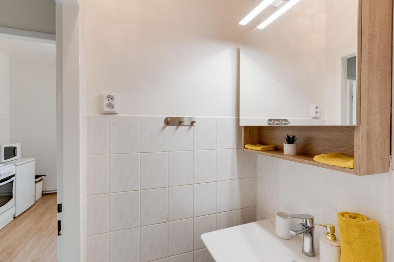 Sunshine Apartment Near The City Center Prag Exterior foto